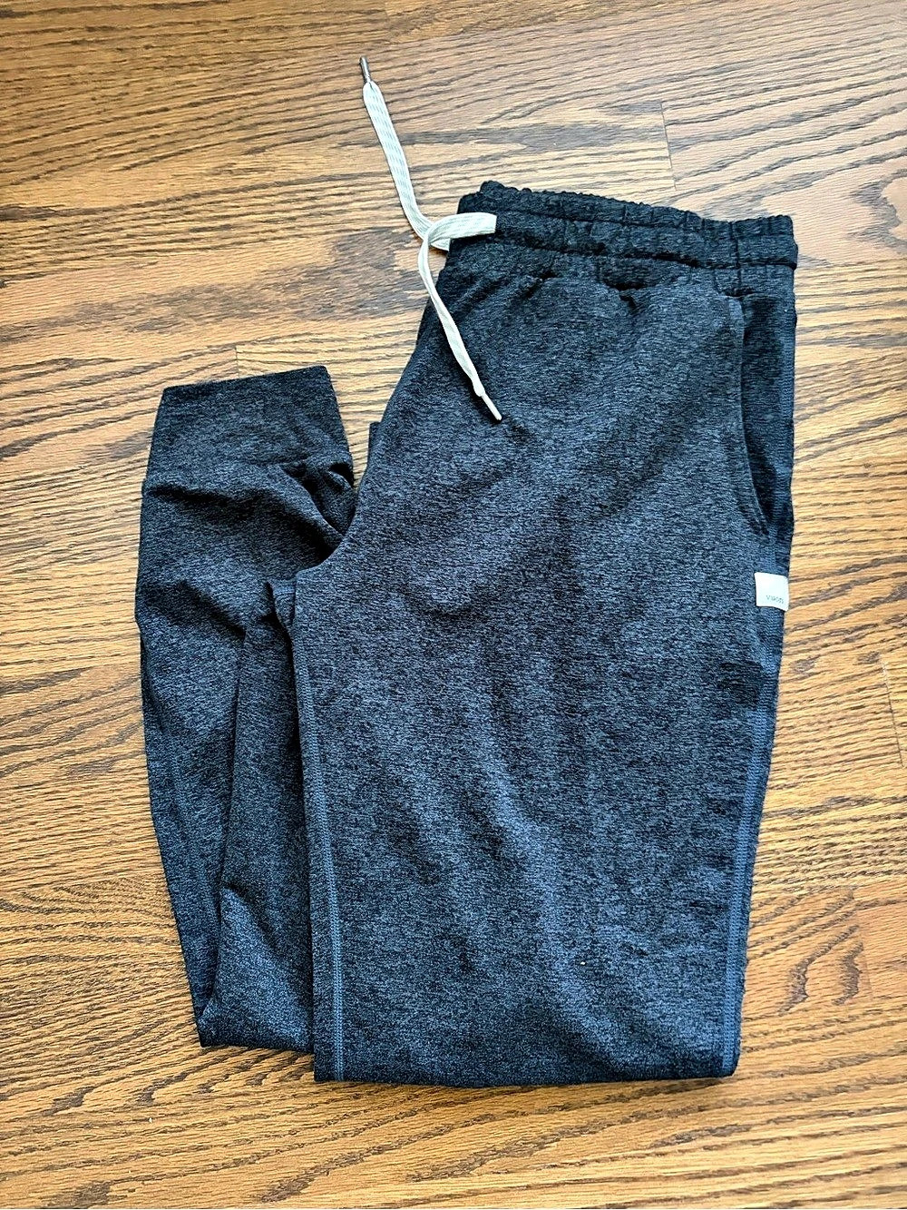 Vuori Performance Jogger Charcoal Heather size small